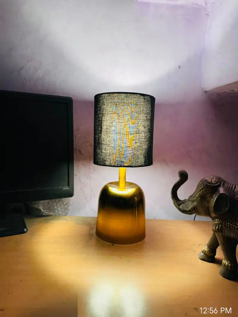TABLE LAMP - Master