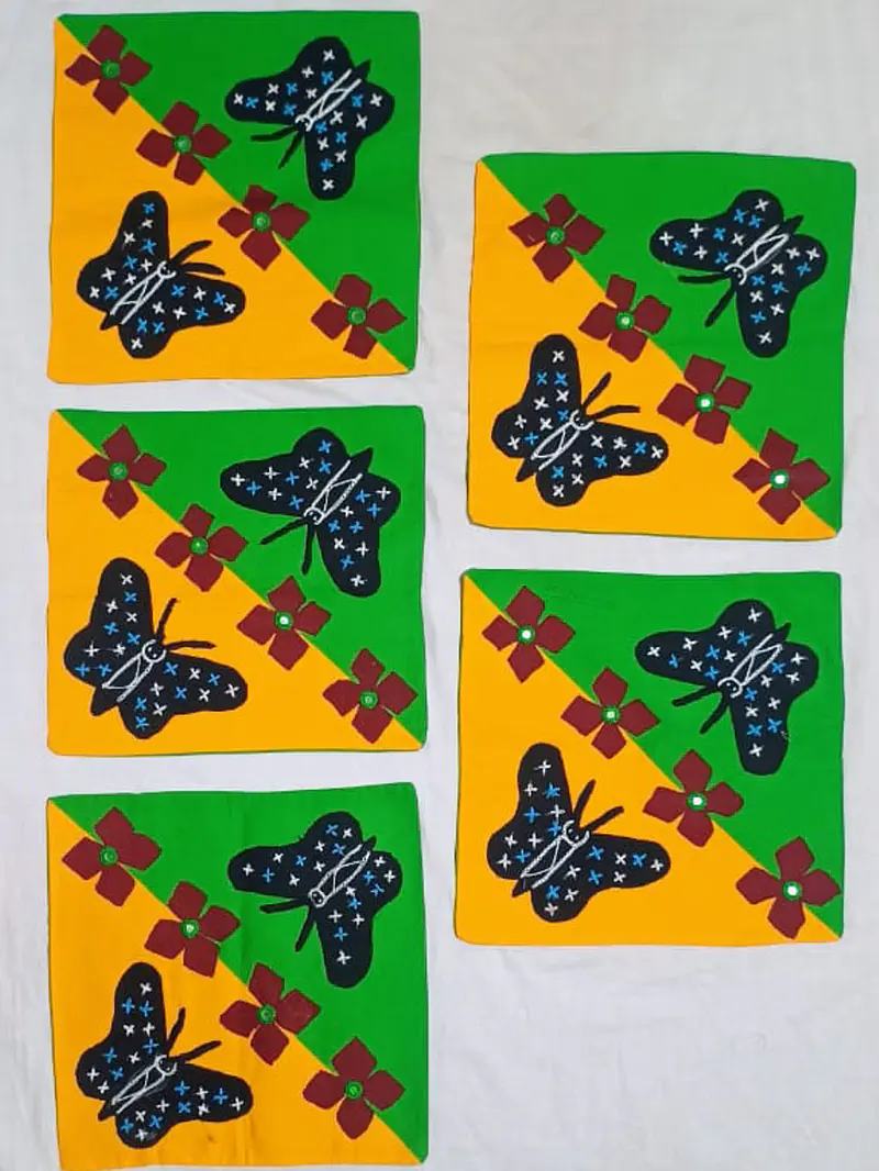 PIPILI APPLIQUE CUSHION COVER - Master