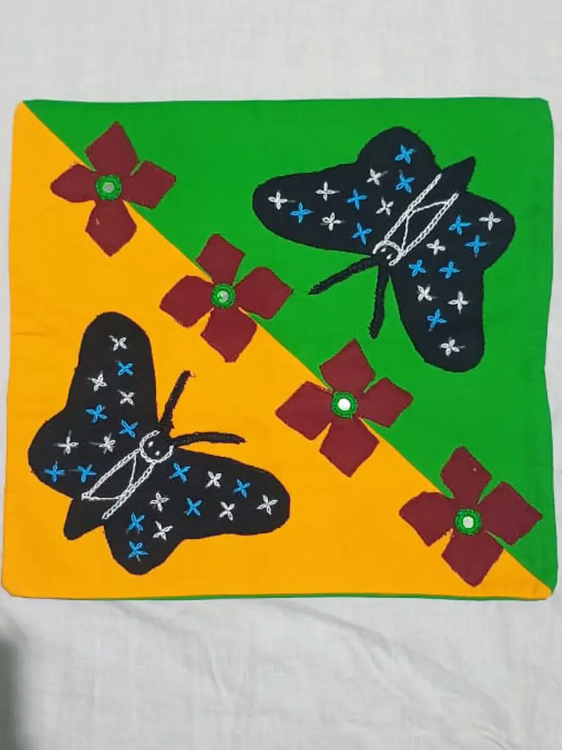 PIPILI APPLIQUE CUSHION COVER - Master