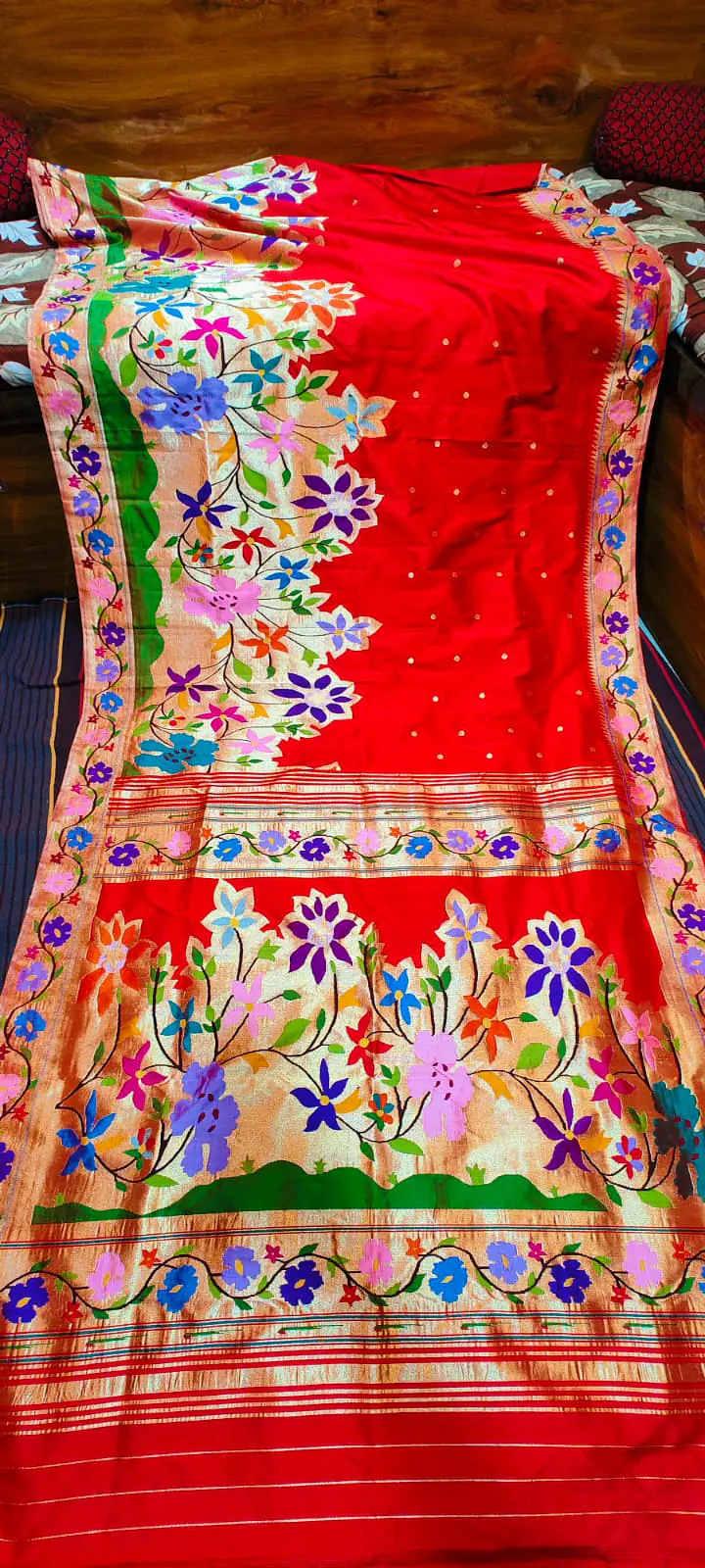 Paithani Saree - Master